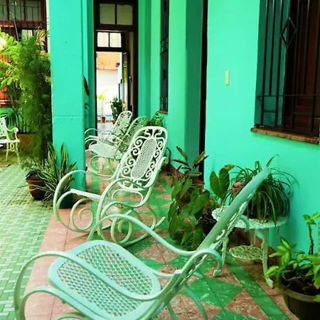 Апартаменты Hostal La Isabela Room 1