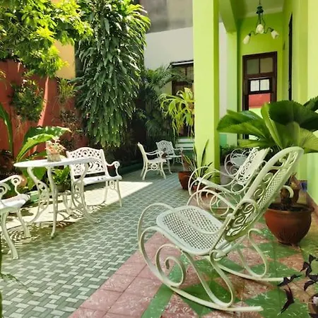 Hostal La Isabela Room 1 Шамони