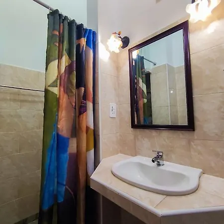 Hostal La Isabela Room 1 Апартаменты Шамони