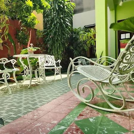 Апартаменты Hostal La Isabela Room 1 *